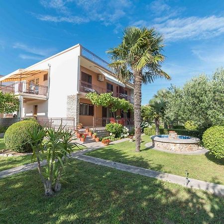 Apartments Maria Vodice Bagian luar foto