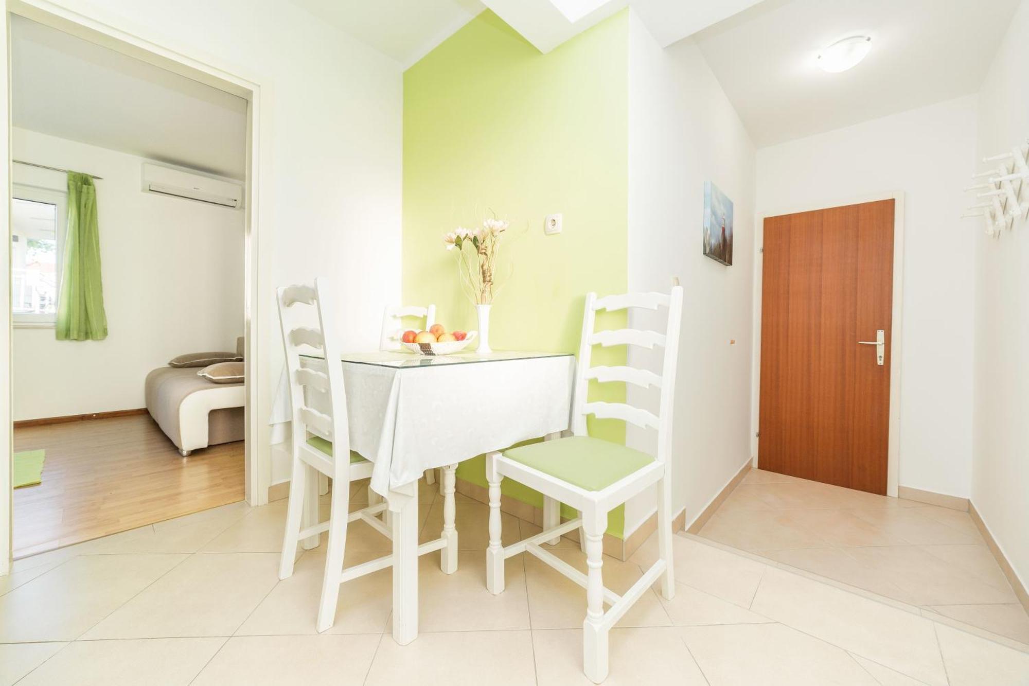 Apartments Maria Vodice Bagian luar foto