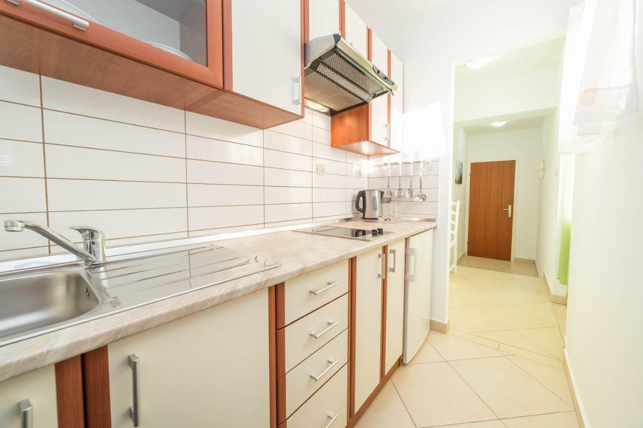 Apartments Maria Vodice Bagian luar foto