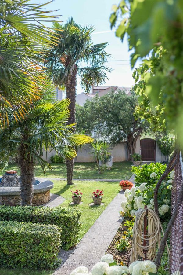Apartments Maria Vodice Bagian luar foto