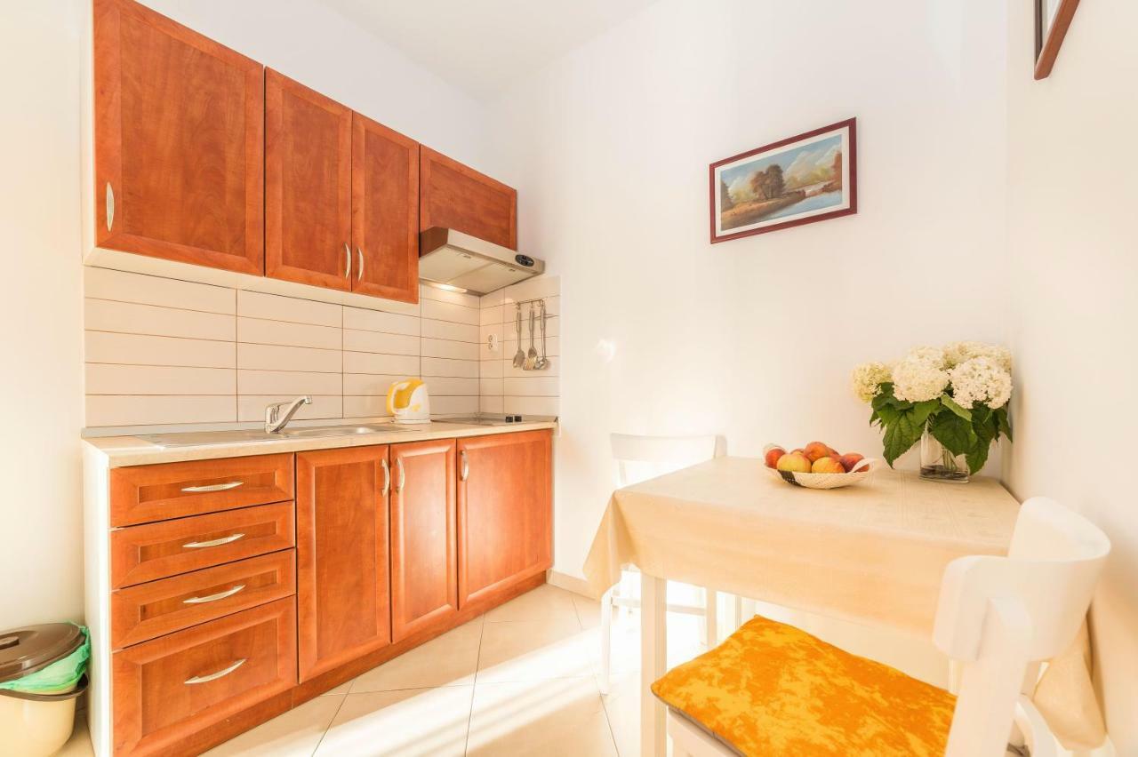 Apartments Maria Vodice Bagian luar foto